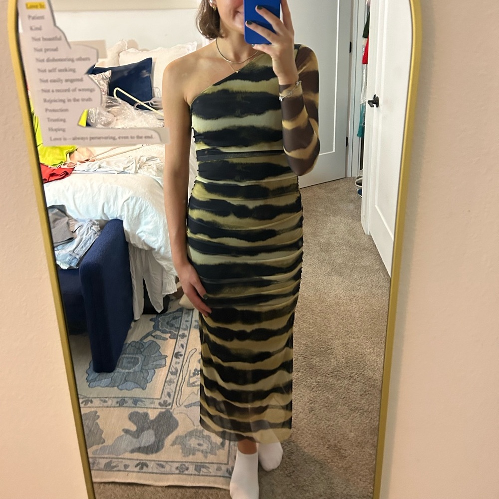 Zara dress size S